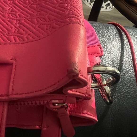 Cole Haan Bucket Bag (gently loved ❤️🩹) - Picture 4 of 8